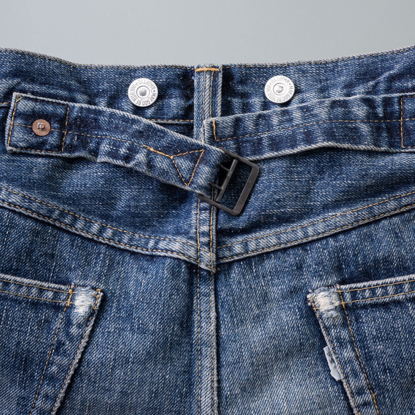 #002 1942 LV JEANS