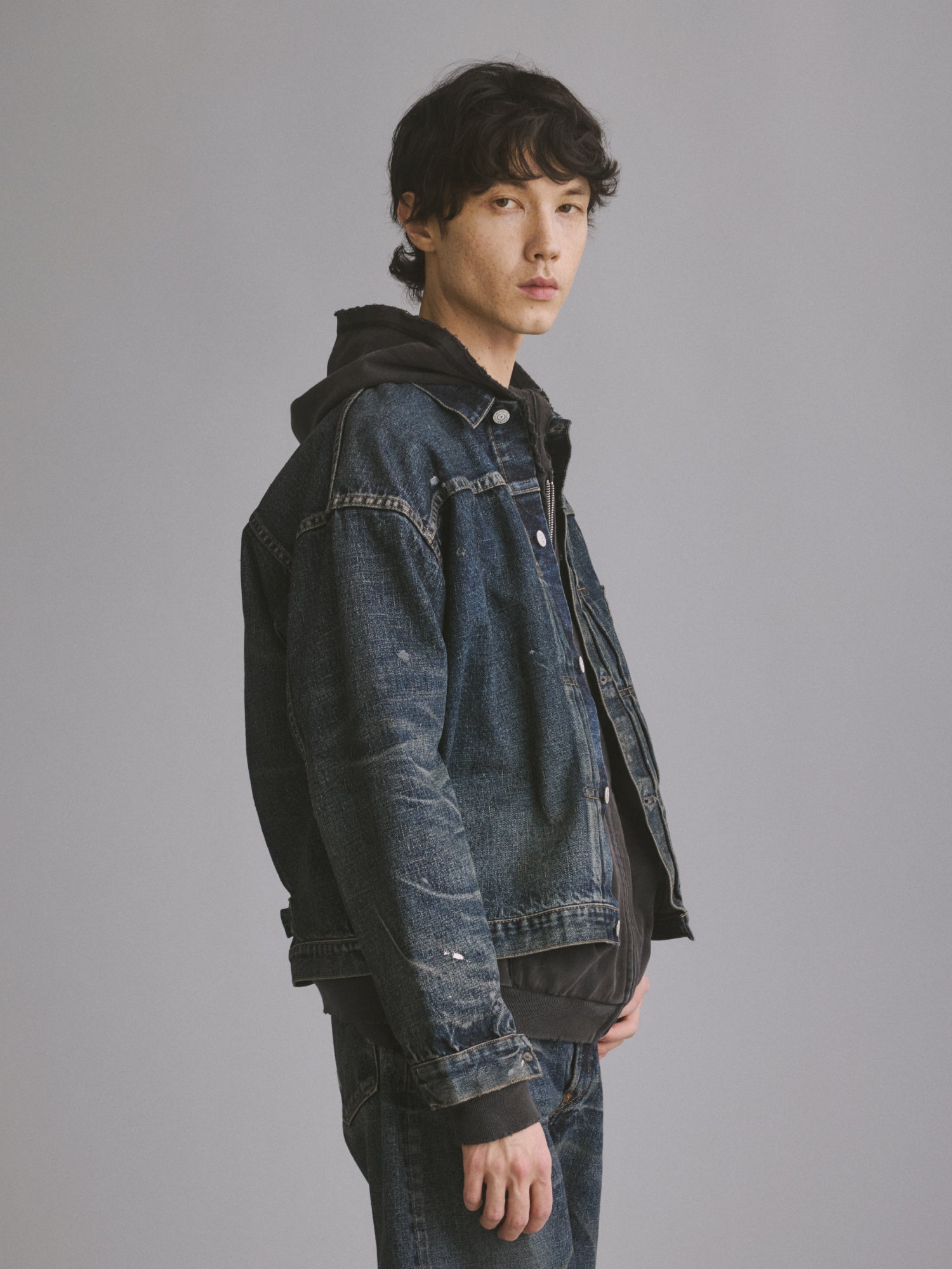 #001 T-BACK DENIM JACKET