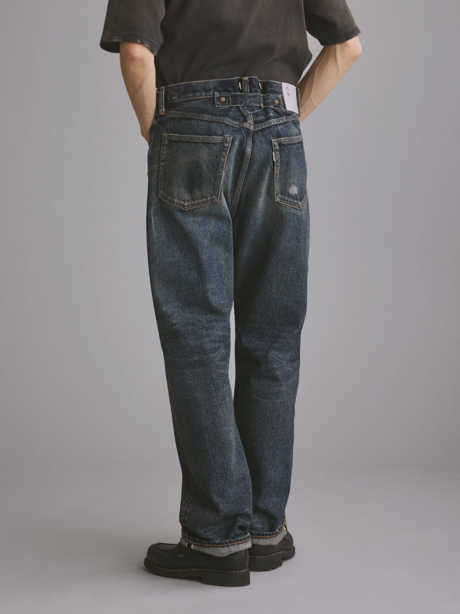 #002 1942 LV JEANS