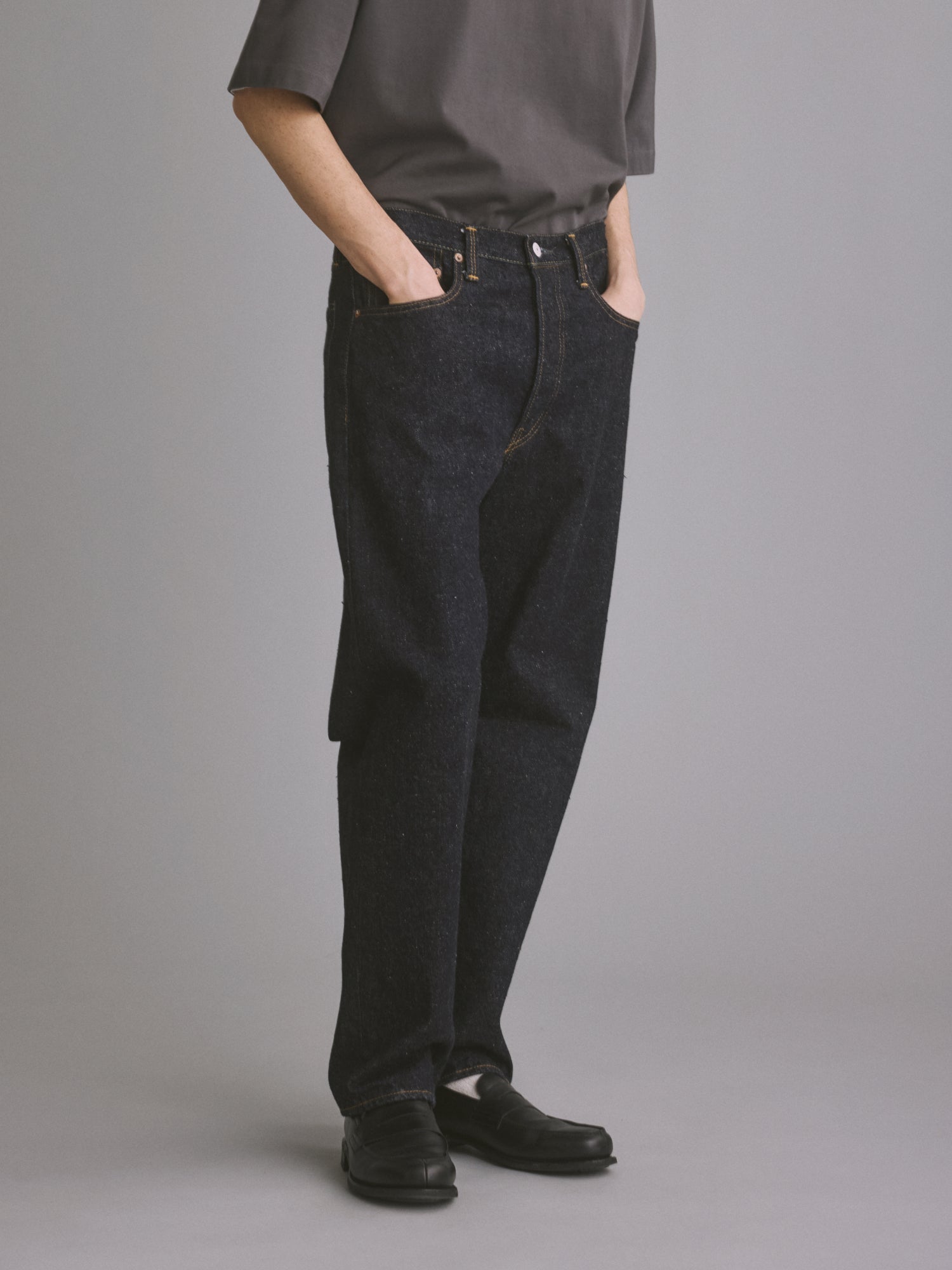 #017 LV 61's TAPERED JEANS ONE-WASHED