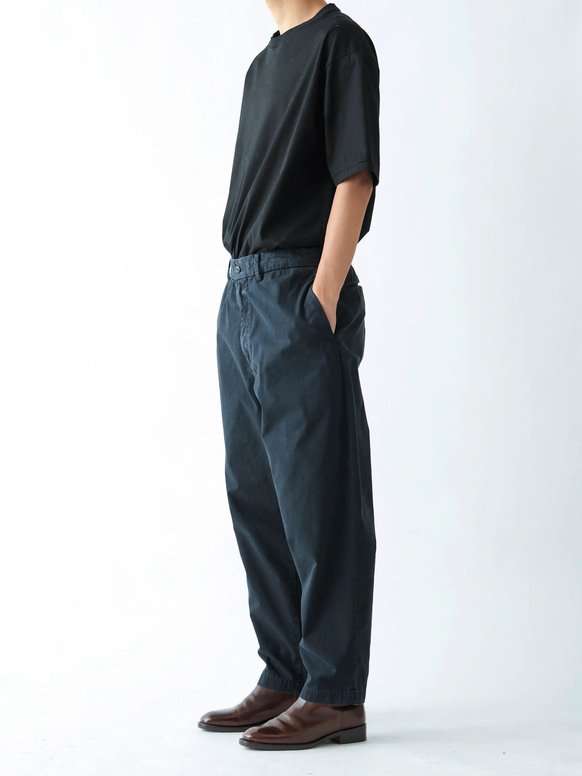 CHINO TAPERED TROUSERS